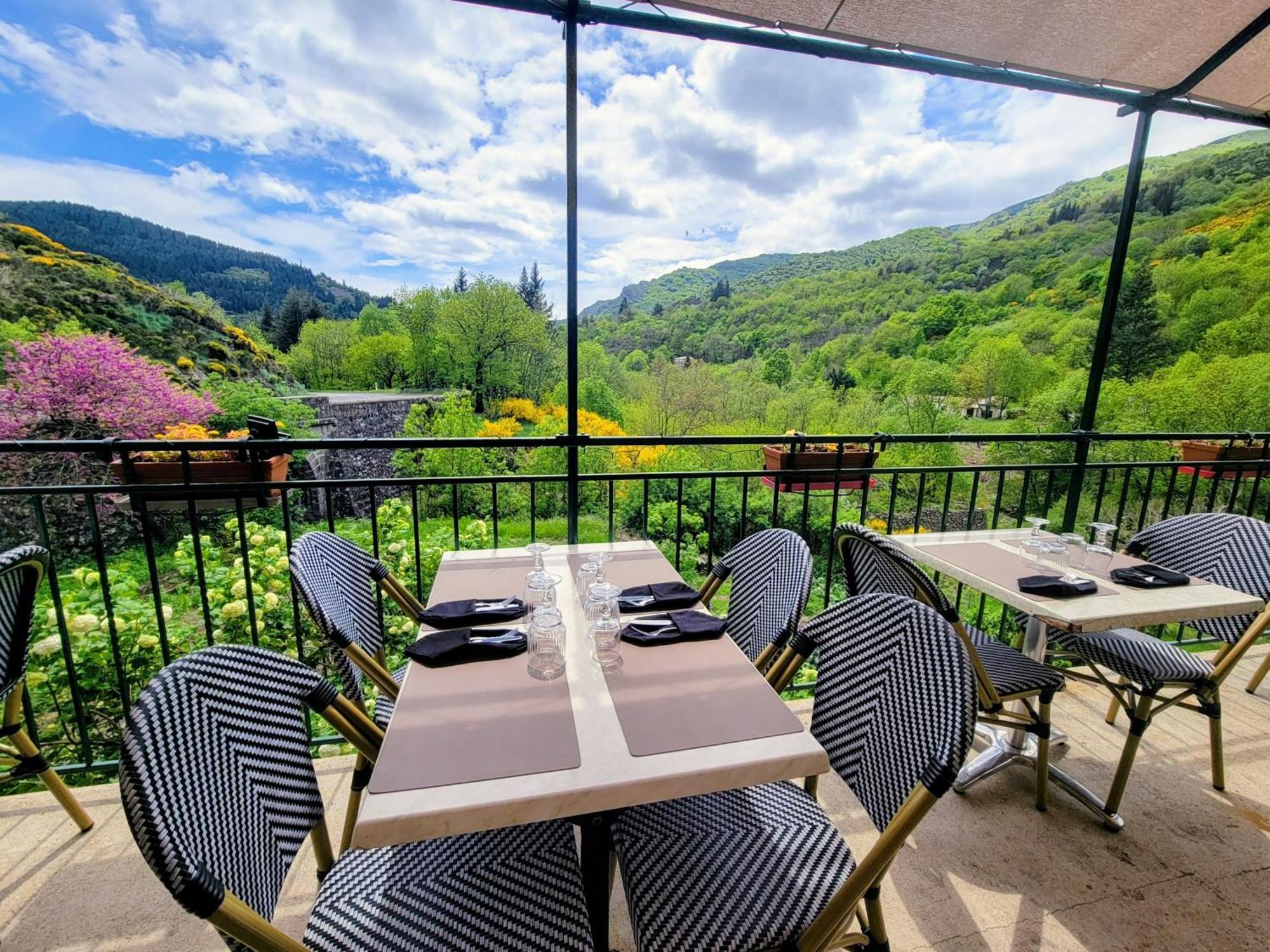 Auberge Arthea Laviolle Екстер'єр фото
