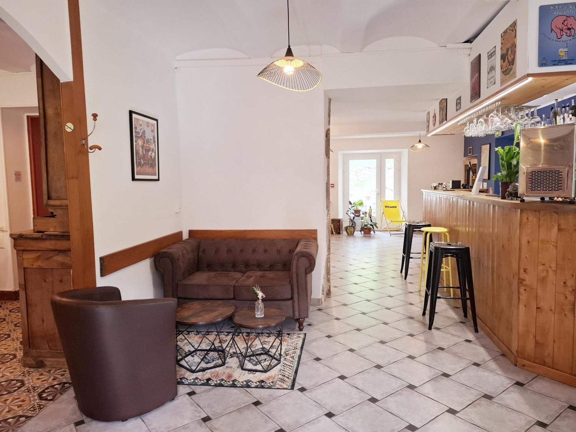 Auberge Arthea Laviolle Екстер'єр фото