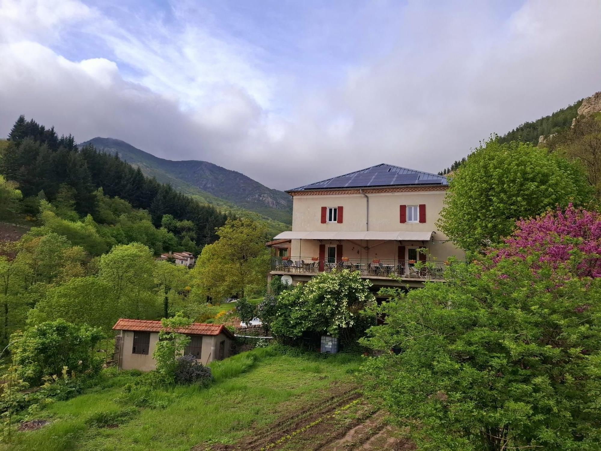 Auberge Arthea Laviolle Екстер'єр фото