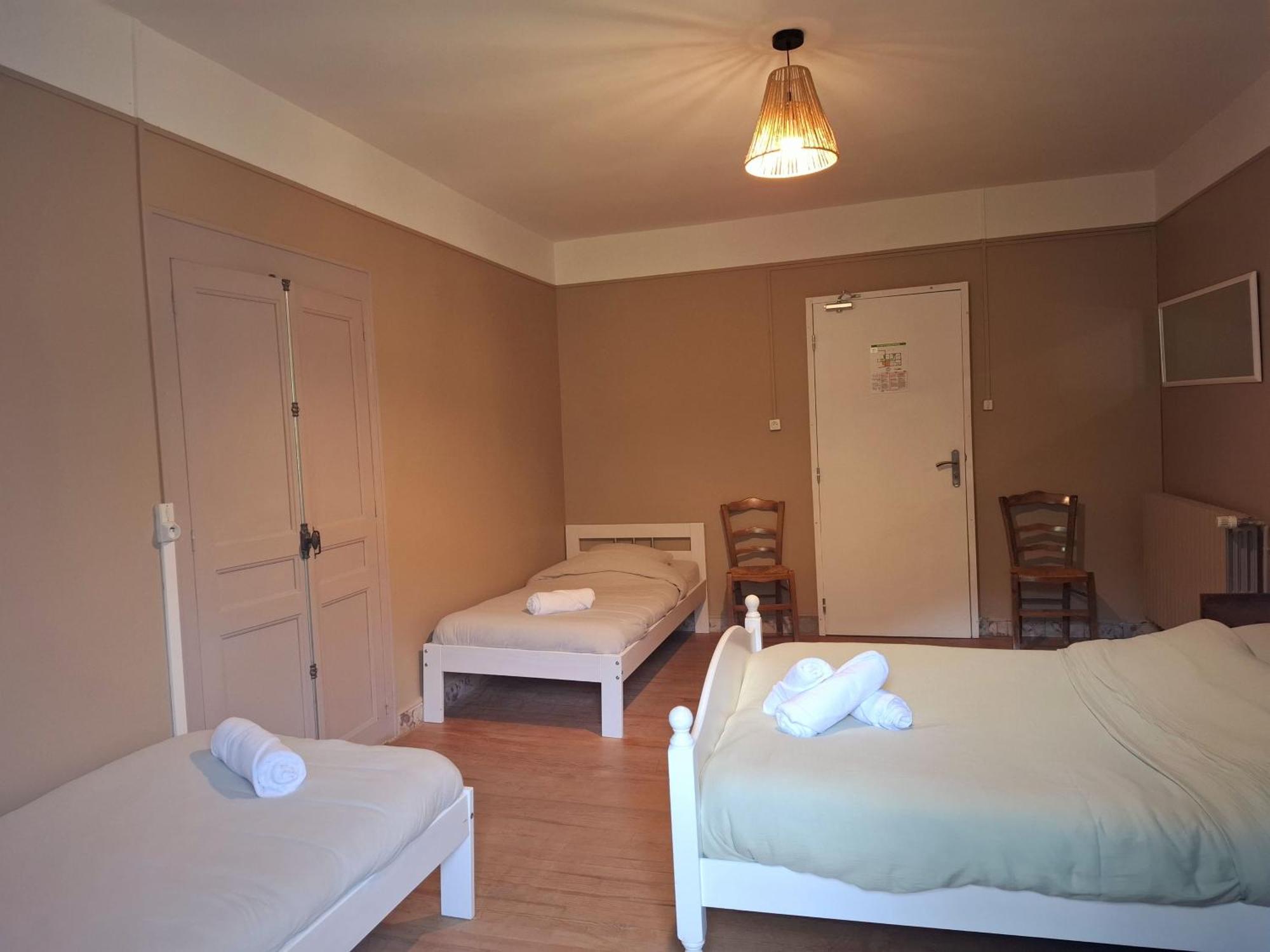 Auberge Arthea Laviolle Номер фото