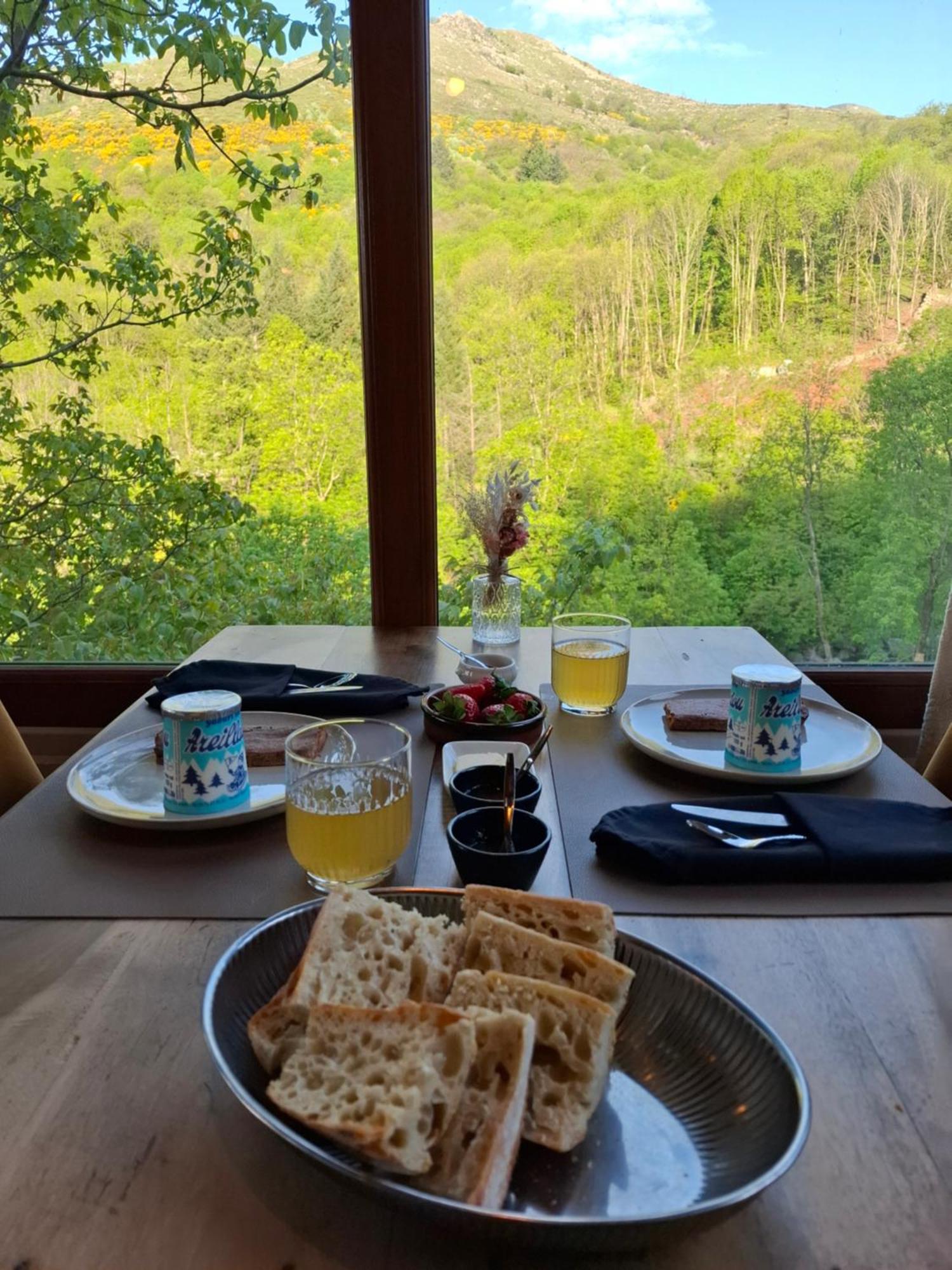 Auberge Arthea Laviolle Екстер'єр фото